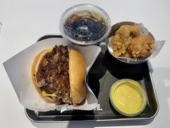 肉食霸王龙汉堡-TRIPS BURGER(大钟寺店)