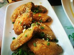 -Chom Cafe and Restaurant