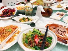 金牌片皮鸭-亢龙太子酒轩(东湖店)