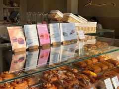 -VERIE BAKEHOUSE