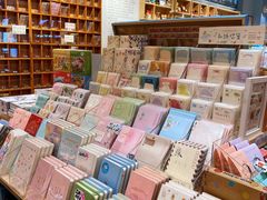 -猫的天空之城概念书店(印象城购物中心店)