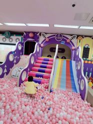 -孩子王童乐园(马群店)