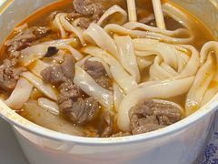 生烫鲜牛肉粉-江三王记牛杂馆(总店)