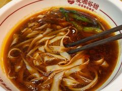 -呷佬·长沙手工米粉(金沙江路店)
