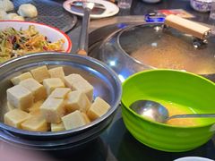 -高家小院铁锅炖大鹅(哈西高铁站店)