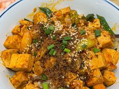 -李与白包子铺(桐梓林店)