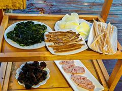 -二荆条·蜀鲜汇城市森林火锅