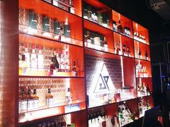 -UP嘻哈酒吧(粉巢店)