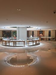 -北京七彩云南翡翠珠宝旗舰店(月坛店)