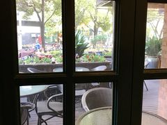 -玛格萝妮比萨屋(四平店)