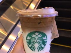 -星巴克(上海虹桥新天地二店)