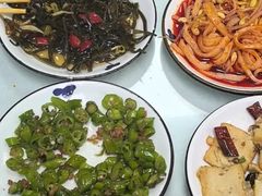 -秦扬居特色菜馆(上王村)