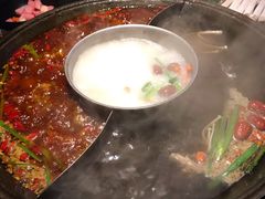 -渝涯重庆豆花老火锅(中赢国际店)