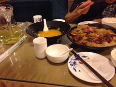 布衣草棚风格餐厅-布衣草棚风格餐厅