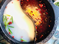 牛油鸳鸯锅底-8号苑自助烤场(西单店)