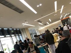 等位区-誉兴公众餐厅(港大医院店)