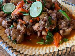 柠檬炒鸡-傣家寨花园主题餐厅