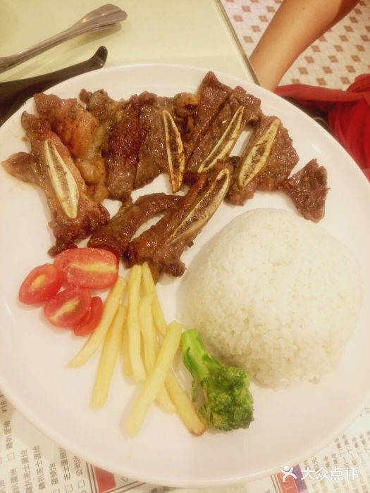大四喜茶餐厅(井岸店)牛仔骨图片
