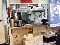 -柳州肥姨妈大骨螺蛳粉(东靖路店)