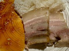 饭焐两头乌五花肉-庐灶江南·江南菜·四合院Bistro(东直门雍和宫·原华侨宾馆店)