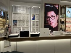 -无界眼镜MaxLess(南翔印象城店)