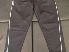 -UNDER ARMOUR(新燕莎奥莱店)