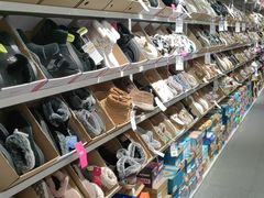 -唯品会(北京国瑞城店)