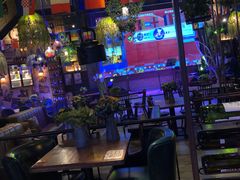 -临界音乐酒馆·小龙虾·江湖菜(华熙LIVE·鱼洞店)