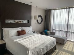 -青岛海尔洲际酒店