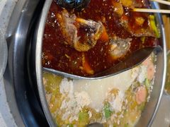 -肖肖酸萝卜鱼火锅(总店)