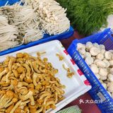 国庆节逛早市