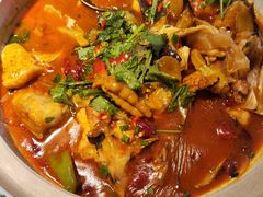 -魏铭鱼头捞饭(晋阳路店)