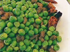 豌豆牛肉粒-九头鸟酒家(东高地店)
