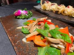炝爆松茸-松茸小馆·云南特色餐厅