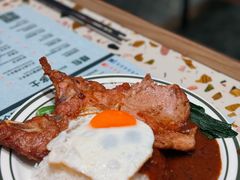 香煎猪扒鸡蛋饭（豉油汁）-华嫂冰室(尖沙咀店)