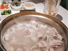 -烹然四季椰子鸡火锅(姚家园万象汇店)