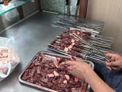 -歹歹的加个面过油肉拌面