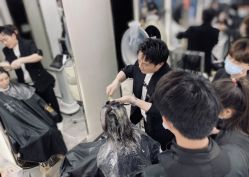 -简法造型·品牌形象店