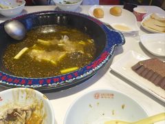 -何师傅美蛙鱼头(汉街店)