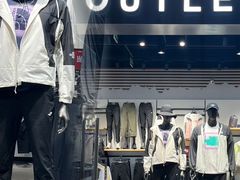 -王府井奥莱临潼小镇(临潼店)