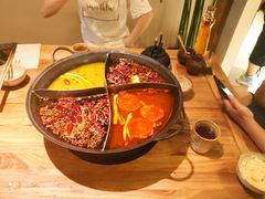 -白乐天毛肚火锅馆(解放碑店)