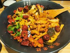 -风光老灶麻辣香锅(大成路翠微百货店)