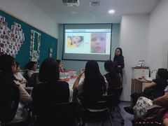 -岳辰齿科(浦东长泰店)