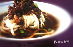 Old-Simmered Yangchun Noodles