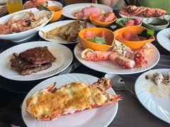 -宝利来国际大酒店-凤凰阁旋转餐厅