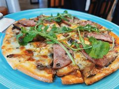 萨拉米披萨-莫多多餐厅