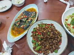 -湖南人家湘菜馆(镇江路店)