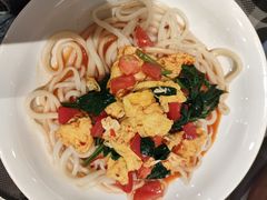 西红柿鸡蛋拉条子-巴依老爷新疆美食(望京小街店)