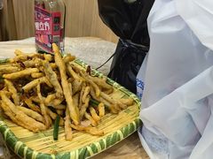 -江城燕子大排档(江汉路步行街店)