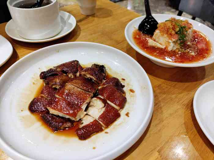 满记粤菜馆(荷园路店)-"「煲仔饭」煲仔饭普普通通,米饭有点过粘了.